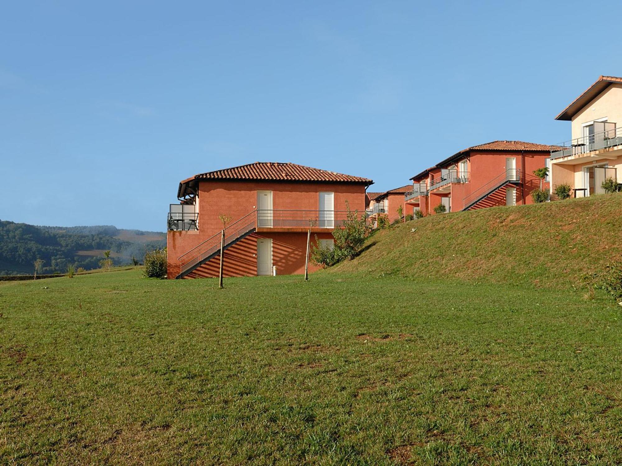 Cozy Holiday Home In Tr Bas With Sauna Trébas Buitenkant foto